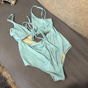 Cutout one piece swimsuit